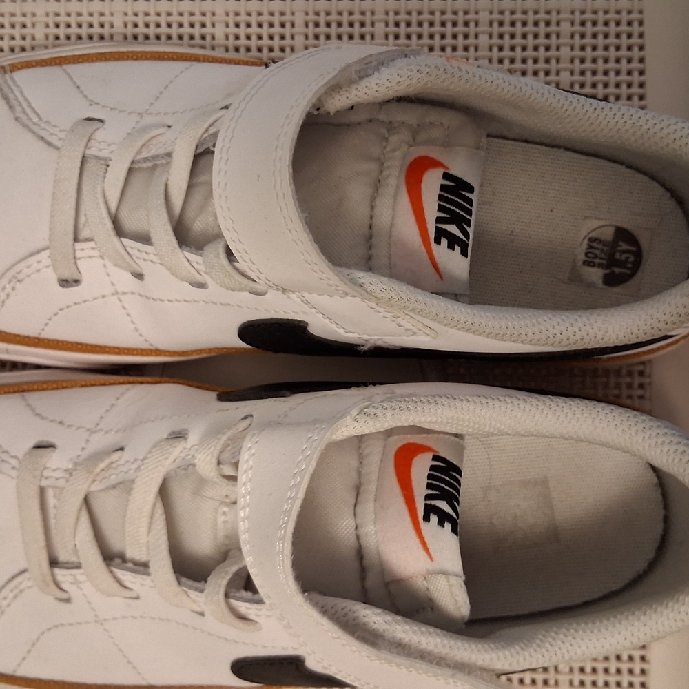 Nike Kids White and Black Sneakers